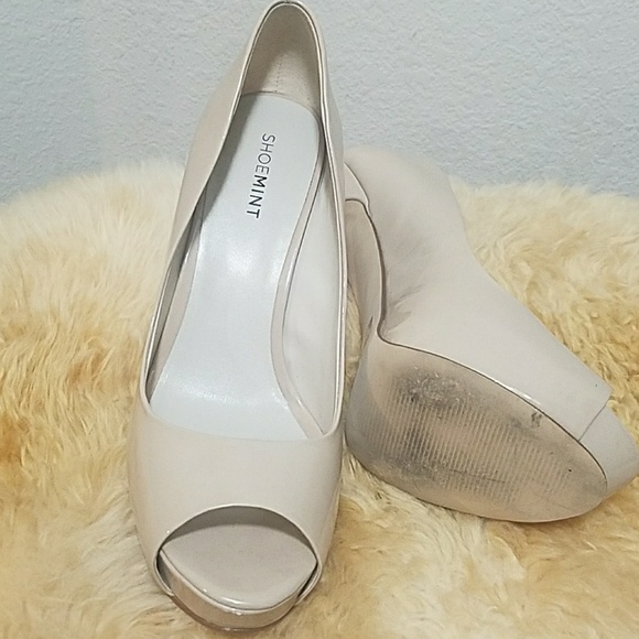 Peep toe Pump - Picture 3 of 3